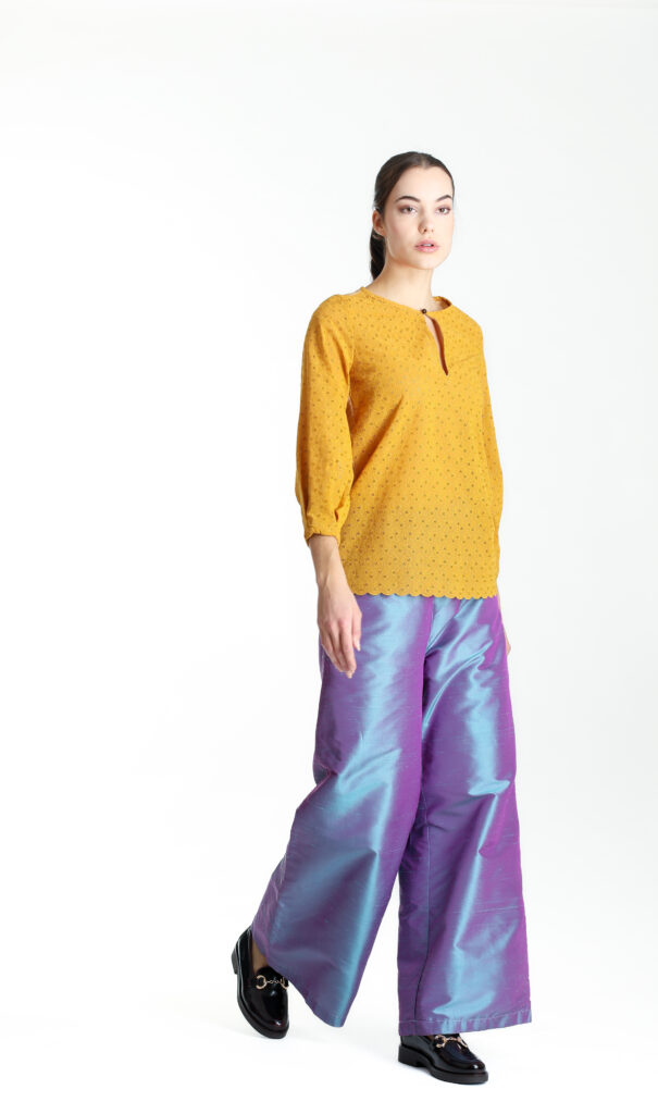 BAUMWOLLBLUSE & SEIDENHOSE