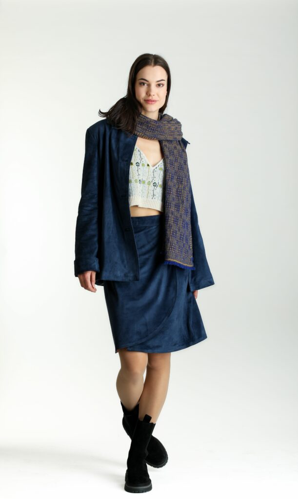 WILDLEDERJACKE UND -JUPE BLAU